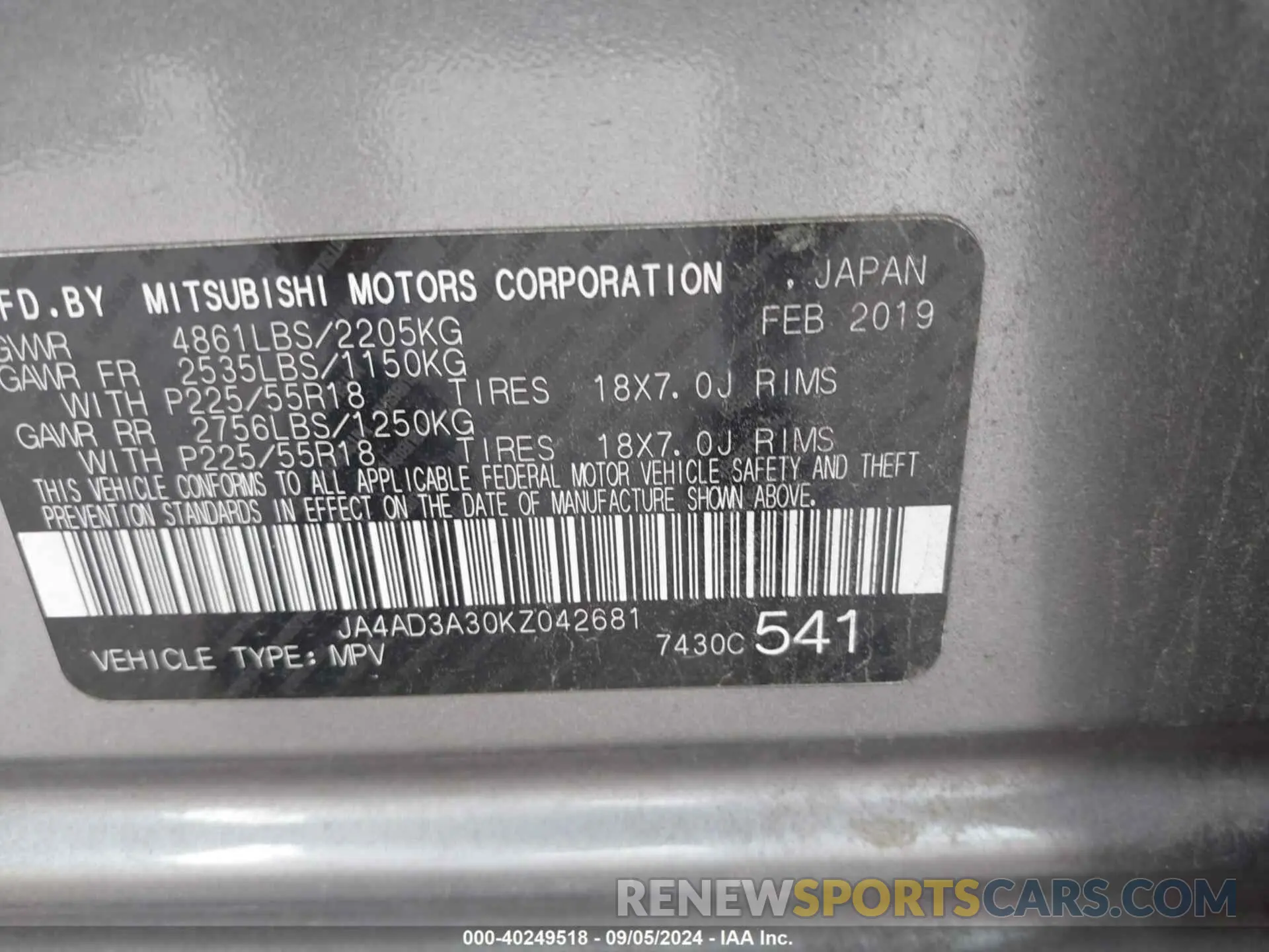 9 Photograph of a damaged car JA4AD3A30KZ042681 MITSUBISHI OUTLANDER 2019