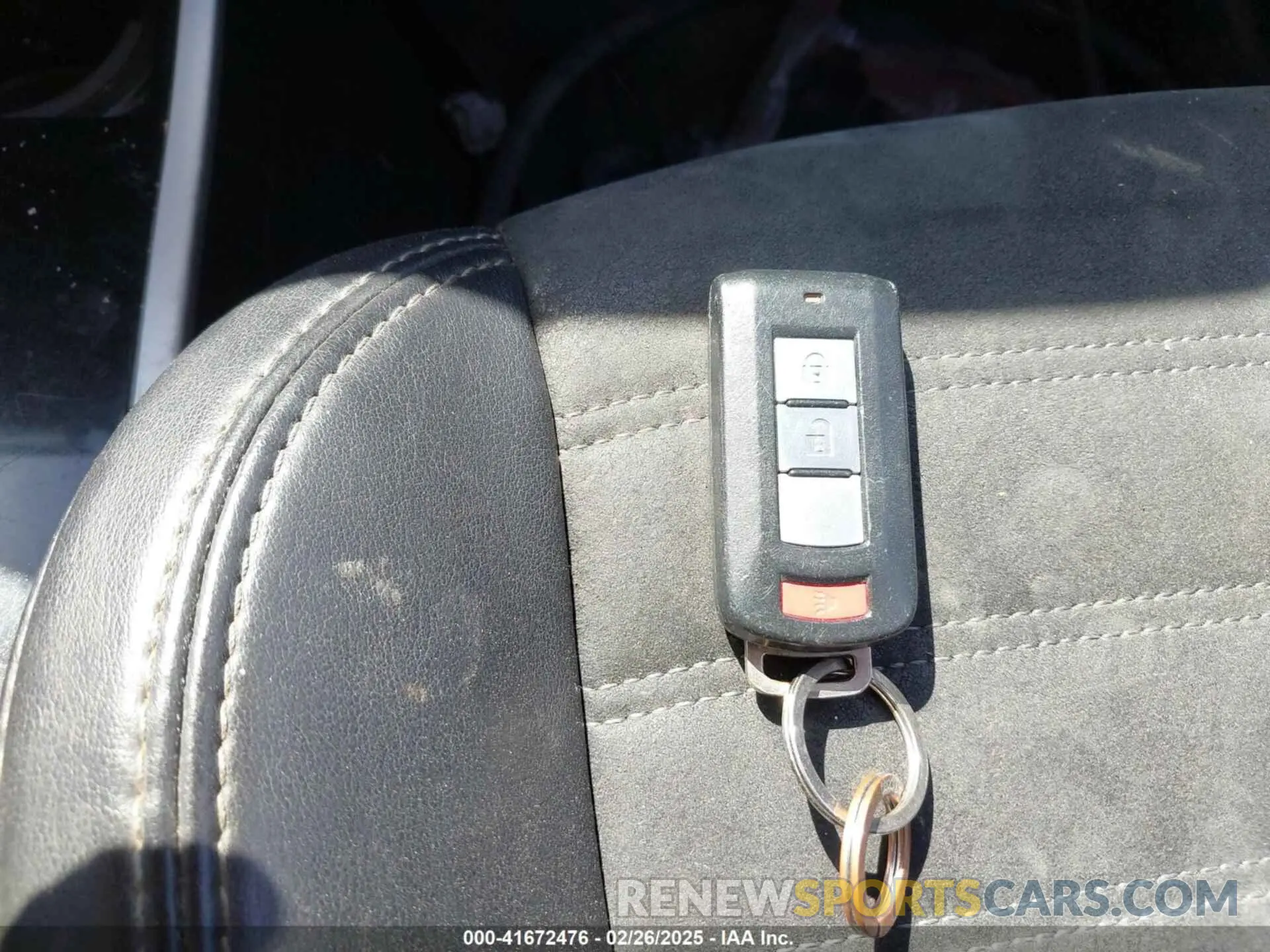 11 Photograph of a damaged car JA4AD3A30KZ052529 MITSUBISHI OUTLANDER 2019