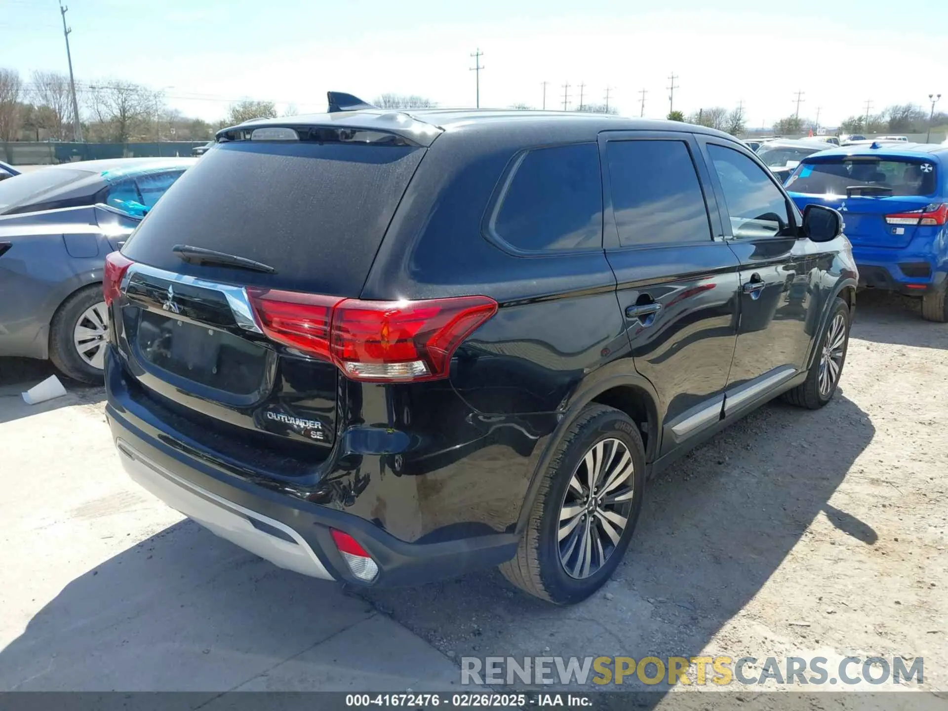 4 Photograph of a damaged car JA4AD3A30KZ052529 MITSUBISHI OUTLANDER 2019