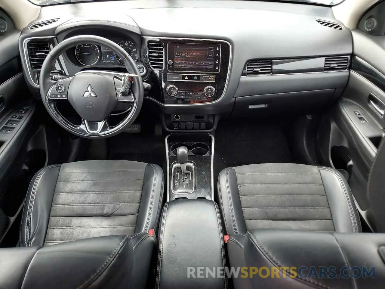8 Photograph of a damaged car JA4AD3A31KZ011911 MITSUBISHI OUTLANDER 2019