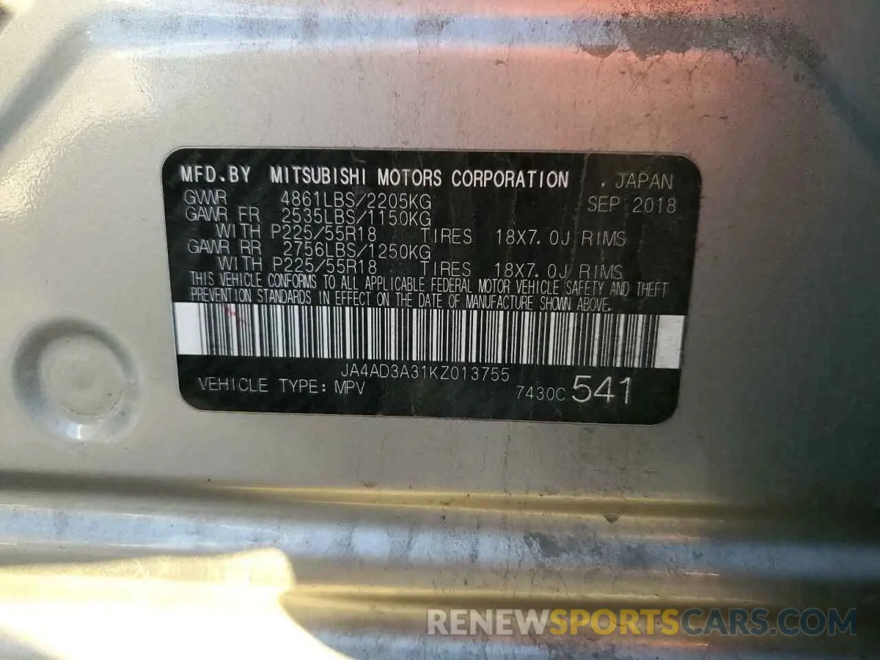 14 Photograph of a damaged car JA4AD3A31KZ013755 MITSUBISHI OUTLANDER 2019