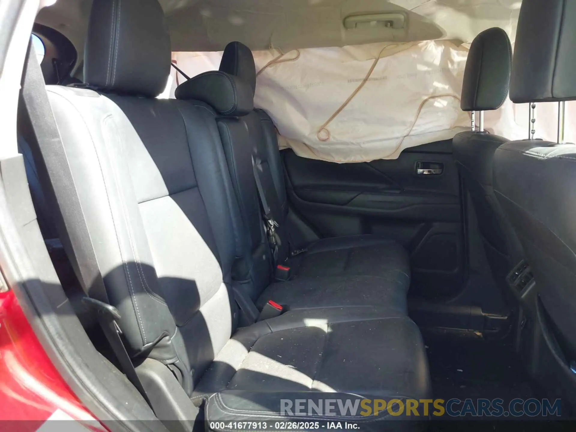 8 Photograph of a damaged car JA4AD3A31KZ021189 MITSUBISHI OUTLANDER 2019