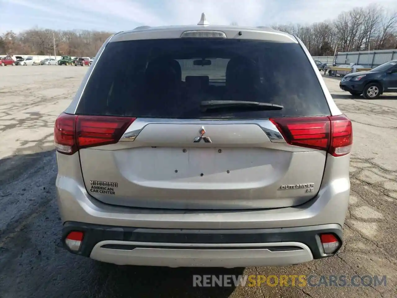 6 Photograph of a damaged car JA4AD3A31KZ042754 MITSUBISHI OUTLANDER 2019