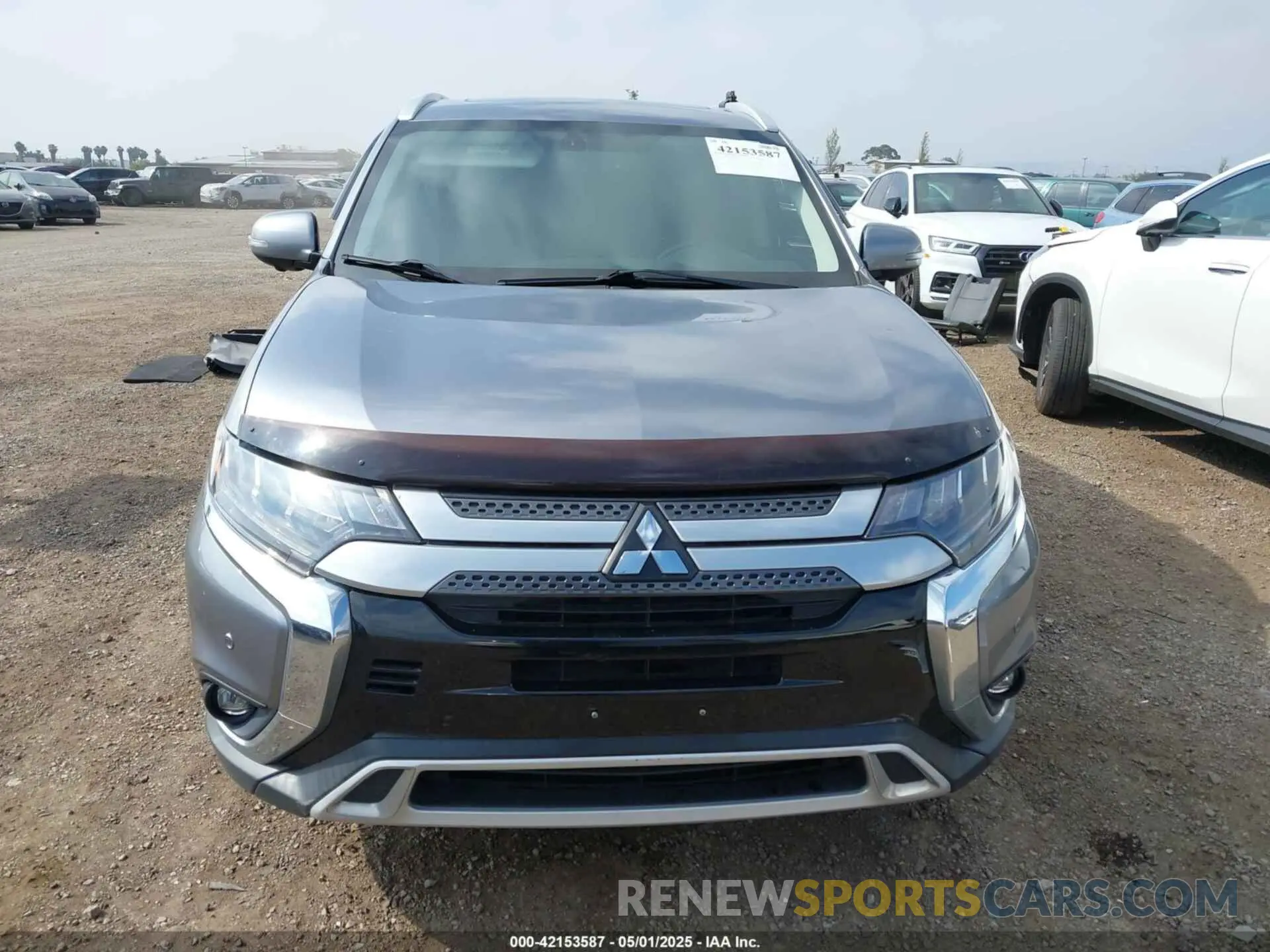 13 Photograph of a damaged car JA4AD3A32KZ006829 MITSUBISHI OUTLANDER 2019