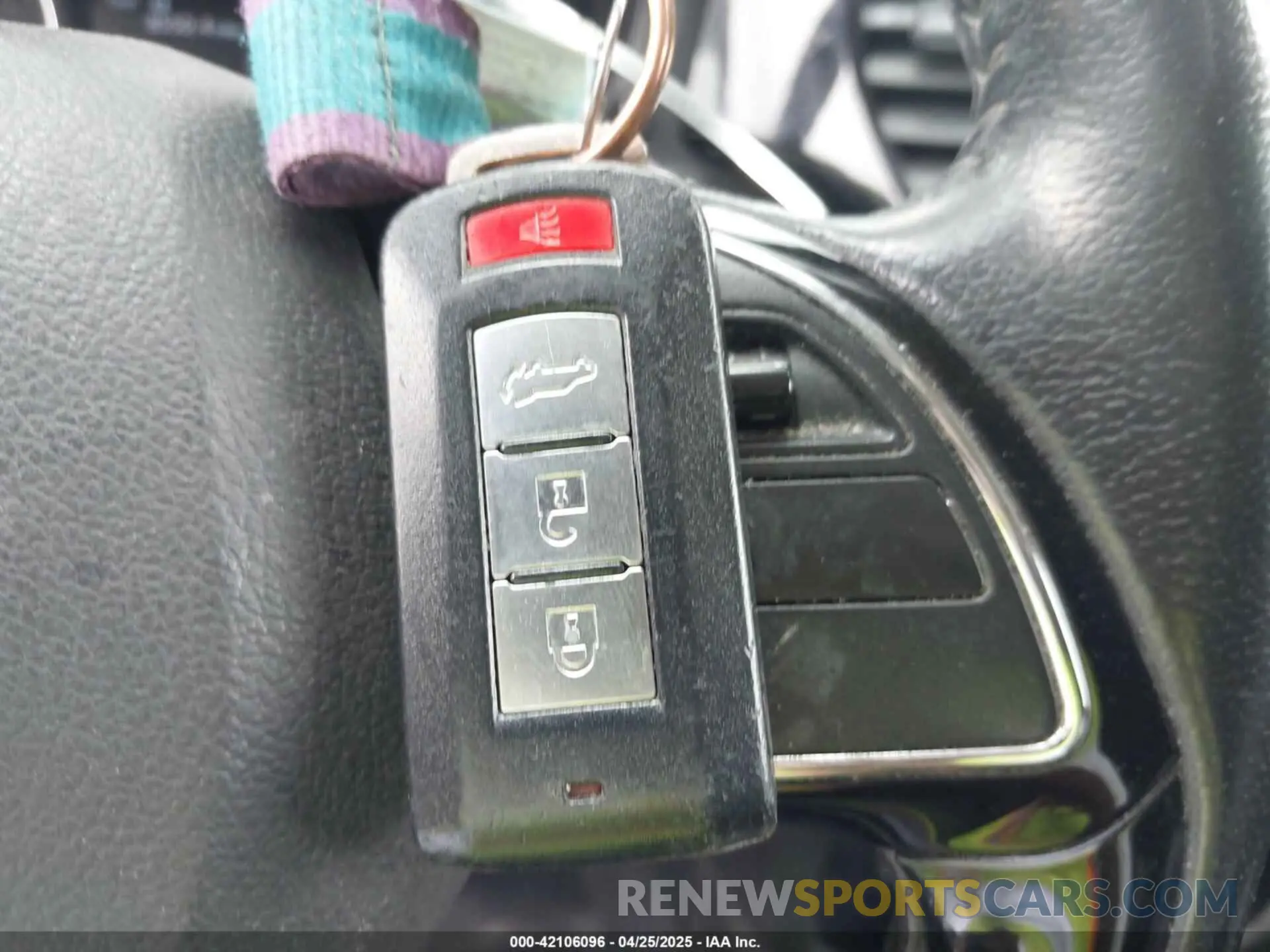 11 Photograph of a damaged car JA4AD3A32KZ014039 MITSUBISHI OUTLANDER 2019