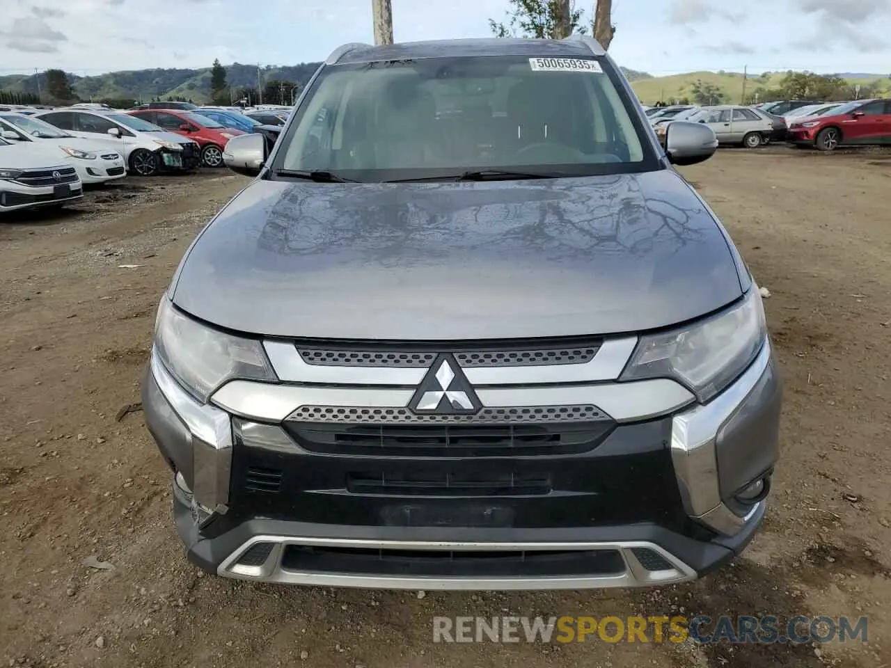 5 Photograph of a damaged car JA4AD3A32KZ027924 MITSUBISHI OUTLANDER 2019