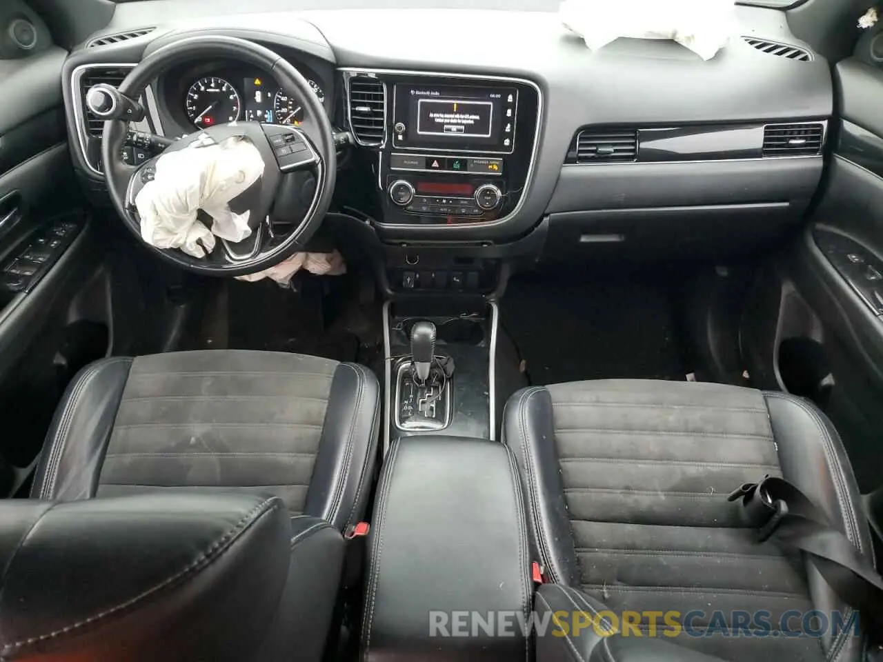 8 Photograph of a damaged car JA4AD3A32KZ030595 MITSUBISHI OUTLANDER 2019