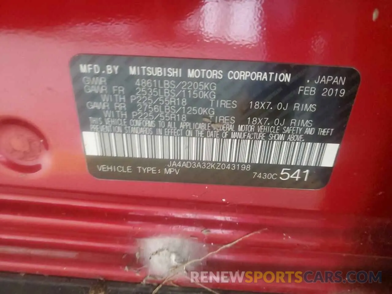 13 Photograph of a damaged car JA4AD3A32KZ043198 MITSUBISHI OUTLANDER 2019