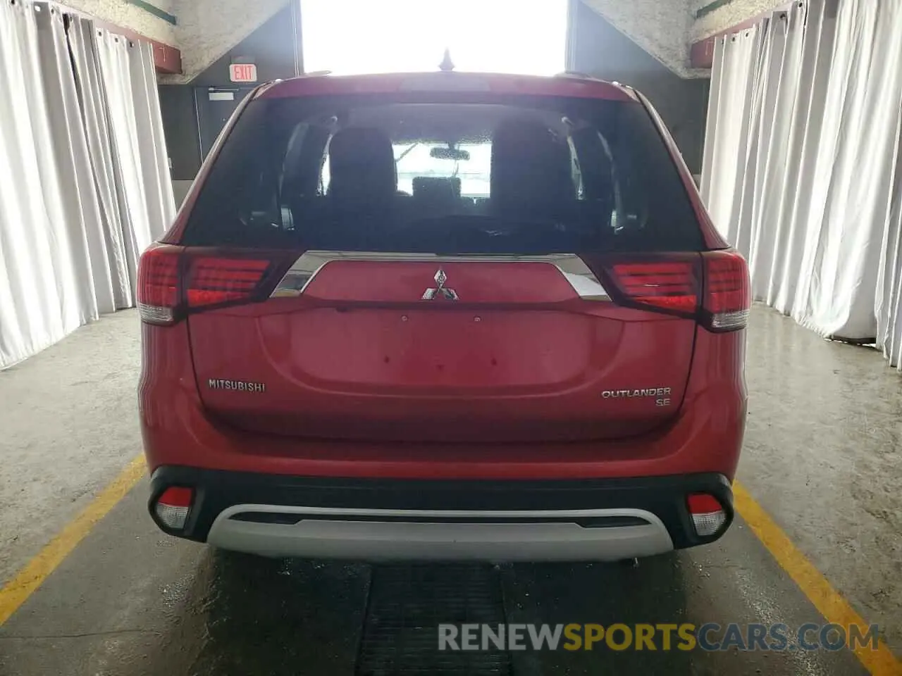 6 Photograph of a damaged car JA4AD3A32KZ043198 MITSUBISHI OUTLANDER 2019