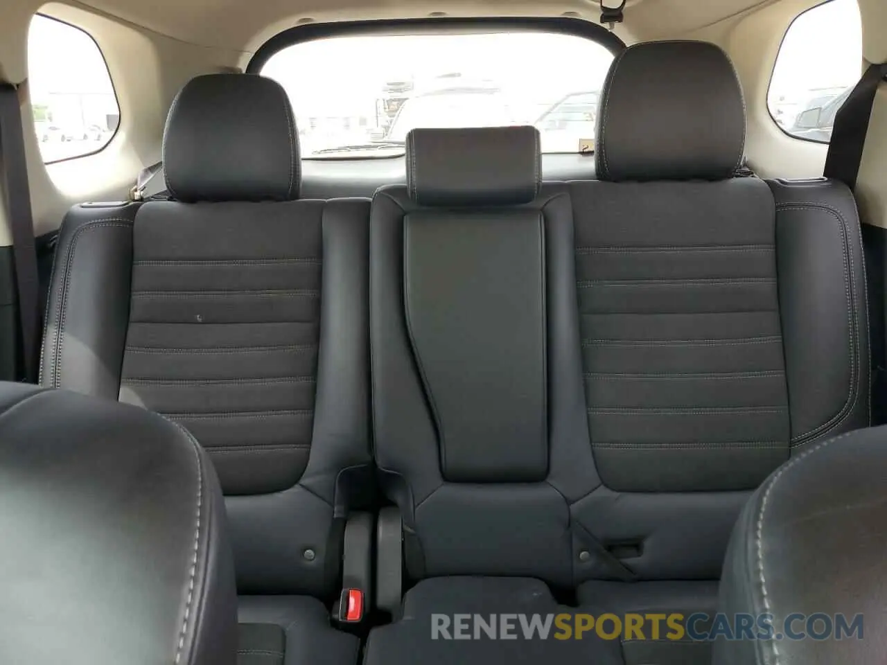 10 Photograph of a damaged car JA4AD3A32KZ054976 MITSUBISHI OUTLANDER 2019