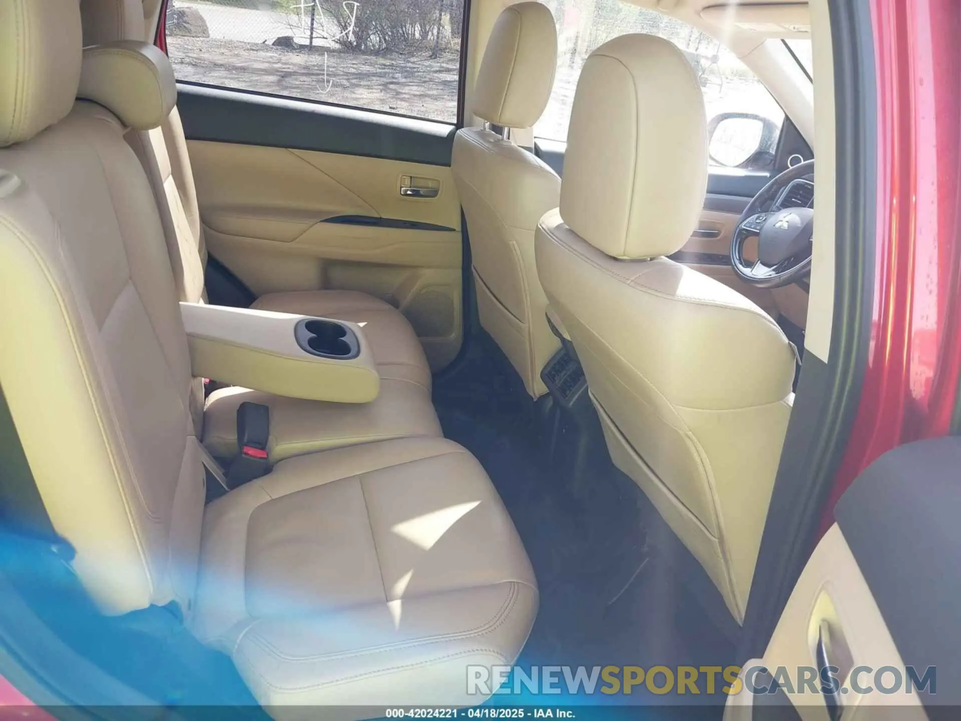 8 Photograph of a damaged car JA4AD3A33KZ007729 MITSUBISHI OUTLANDER 2019