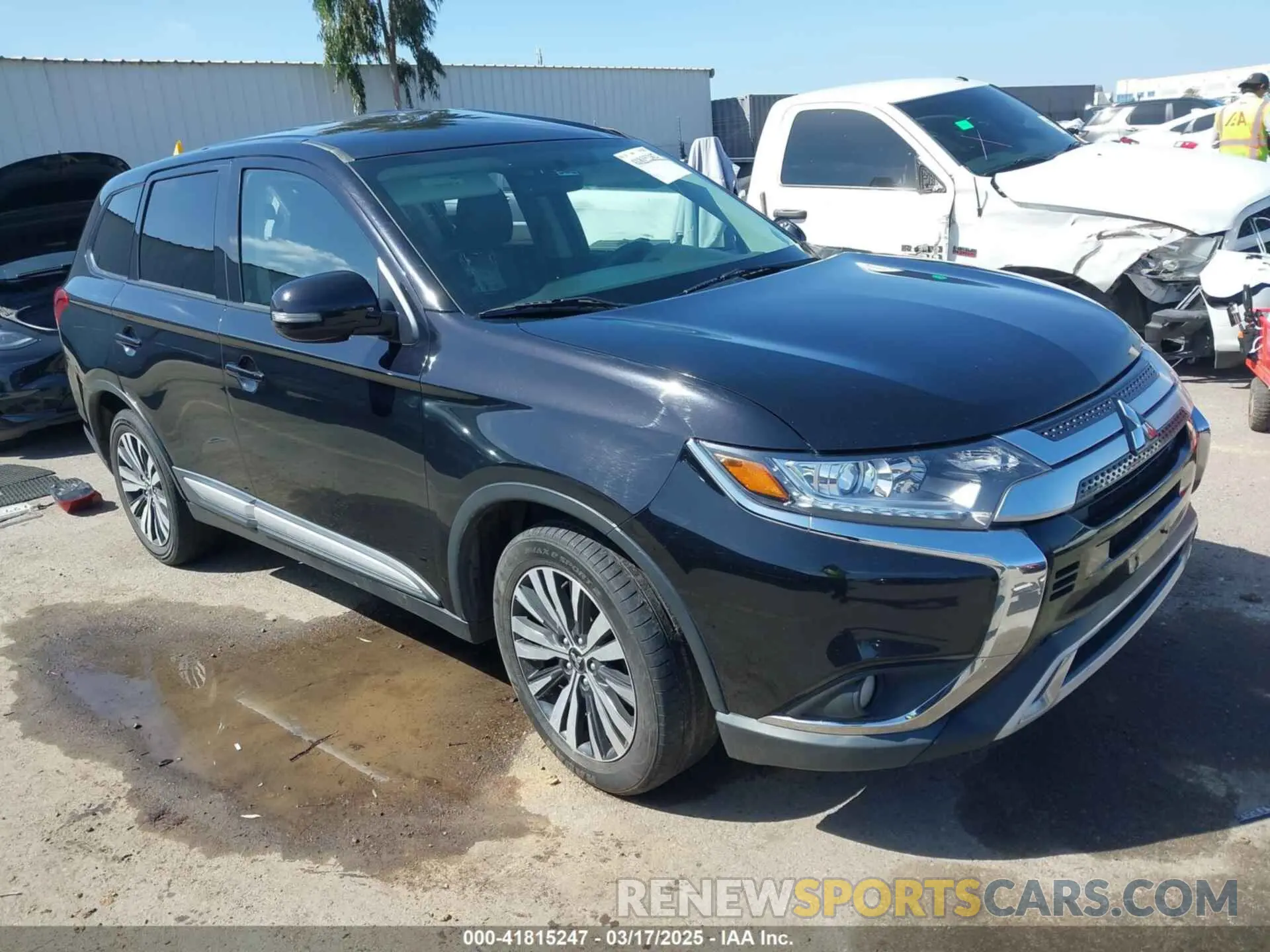 1 Photograph of a damaged car JA4AD3A33KZ014387 MITSUBISHI OUTLANDER 2019