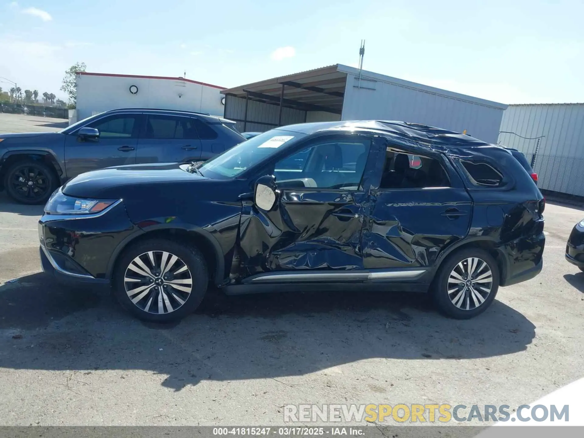15 Photograph of a damaged car JA4AD3A33KZ014387 MITSUBISHI OUTLANDER 2019