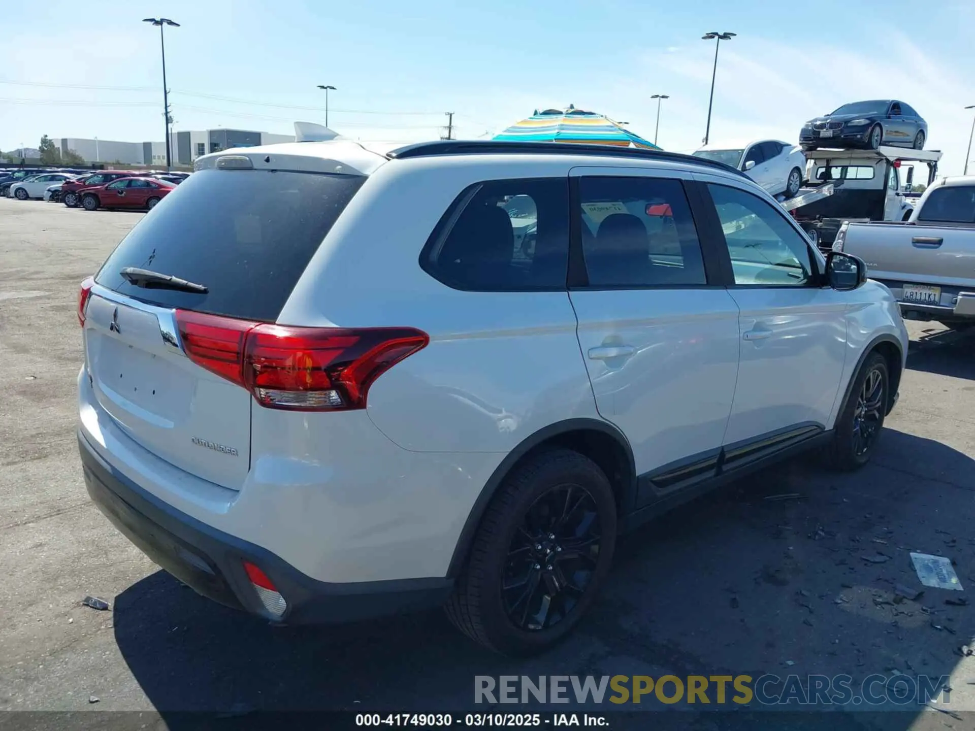 4 Photograph of a damaged car JA4AD3A33KZ030220 MITSUBISHI OUTLANDER 2019