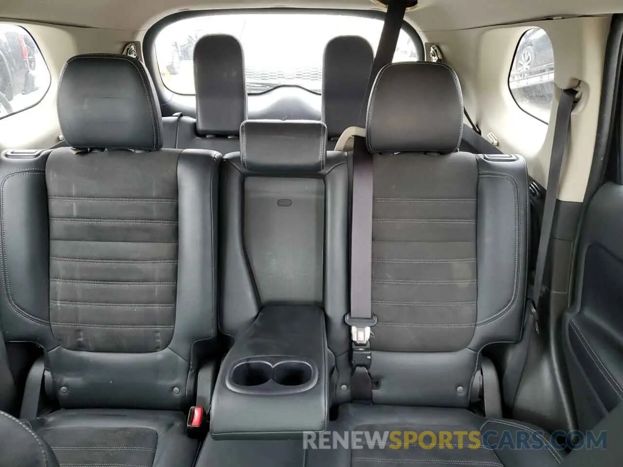 10 Photograph of a damaged car JA4AD3A33KZ031853 MITSUBISHI OUTLANDER 2019