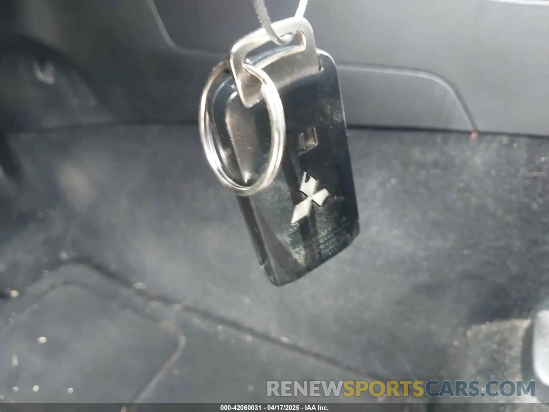 11 Photograph of a damaged car JA4AD3A34KZ015340 MITSUBISHI OUTLANDER 2019