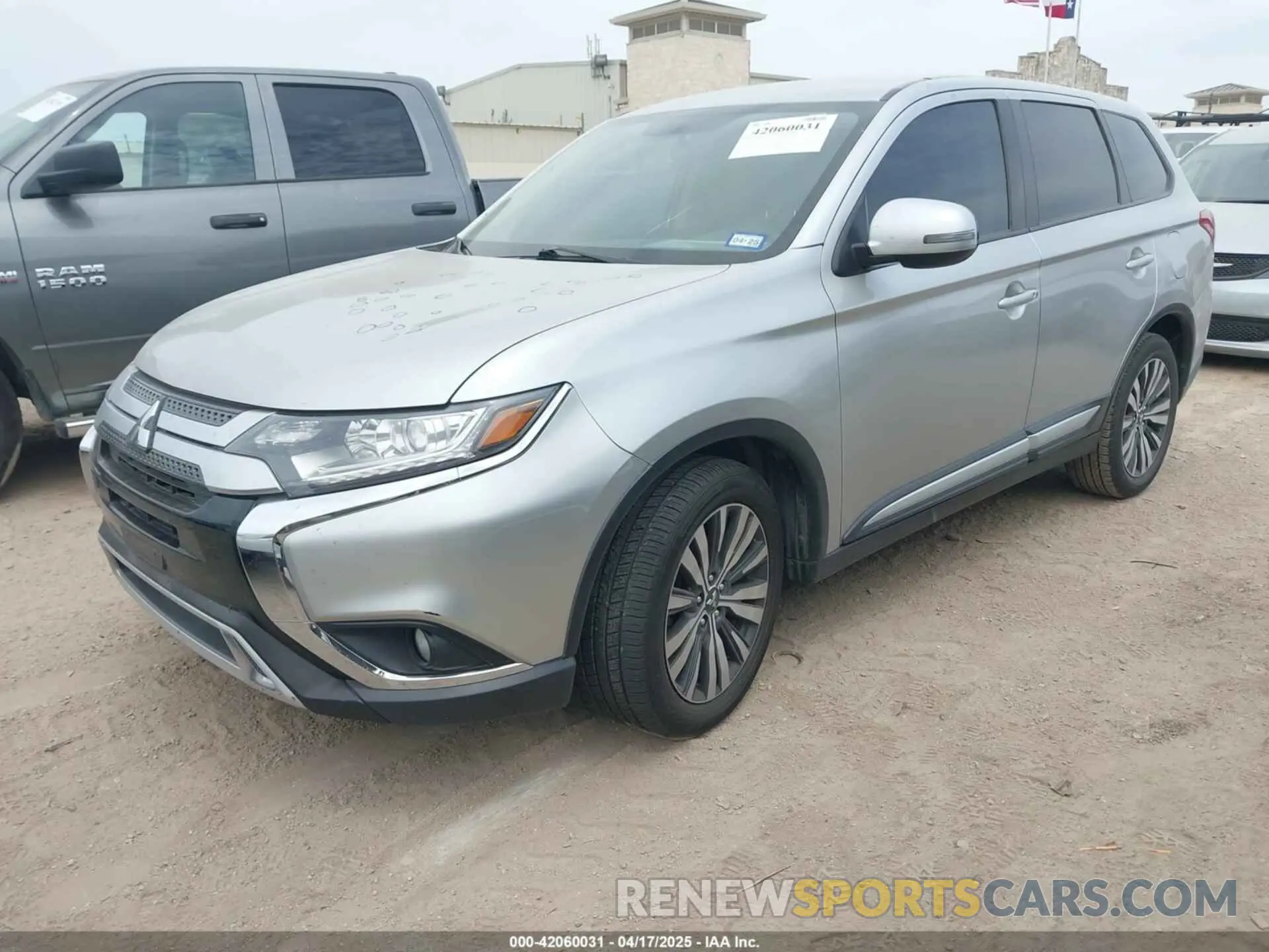 2 Photograph of a damaged car JA4AD3A34KZ015340 MITSUBISHI OUTLANDER 2019