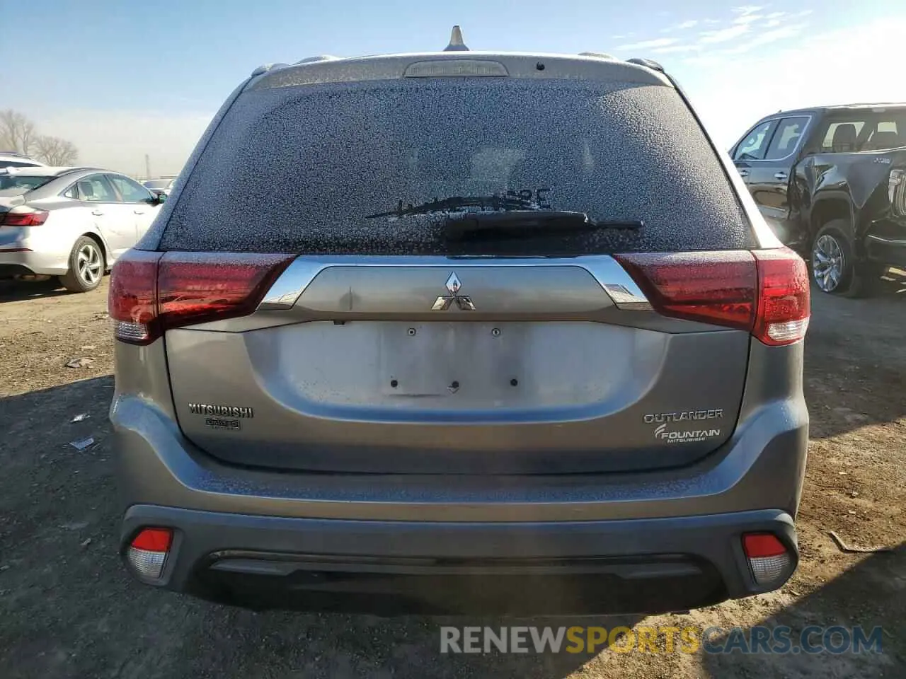 6 Photograph of a damaged car JA4AD3A34KZ031229 MITSUBISHI OUTLANDER 2019