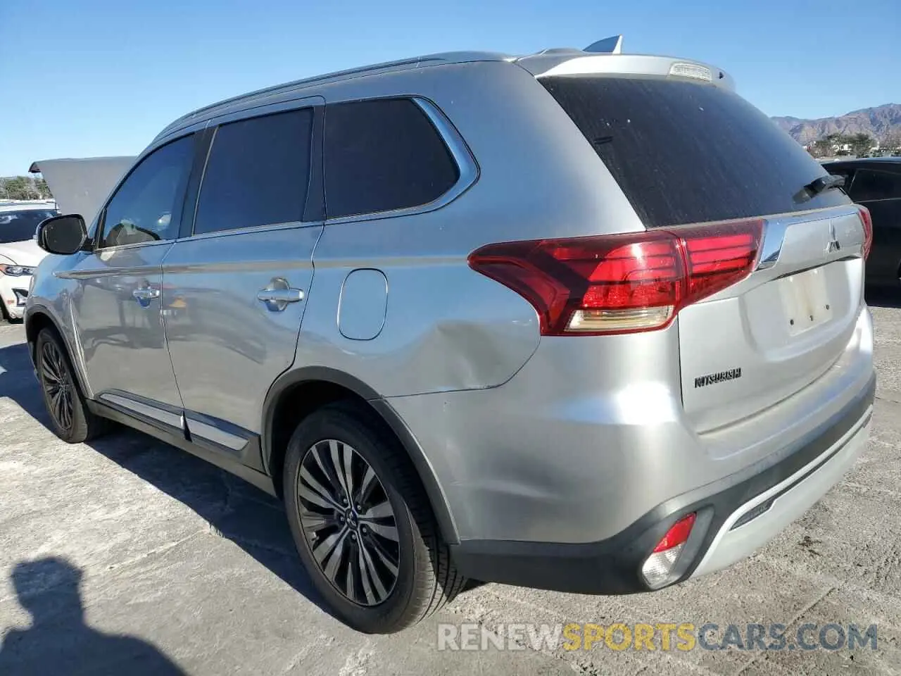 2 Photograph of a damaged car JA4AD3A35KZ012172 MITSUBISHI OUTLANDER 2019