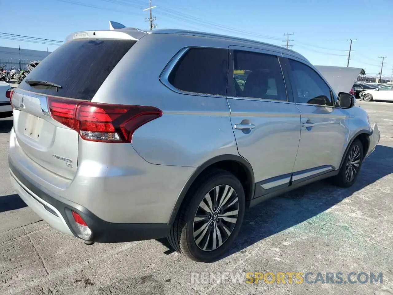 3 Photograph of a damaged car JA4AD3A35KZ012172 MITSUBISHI OUTLANDER 2019