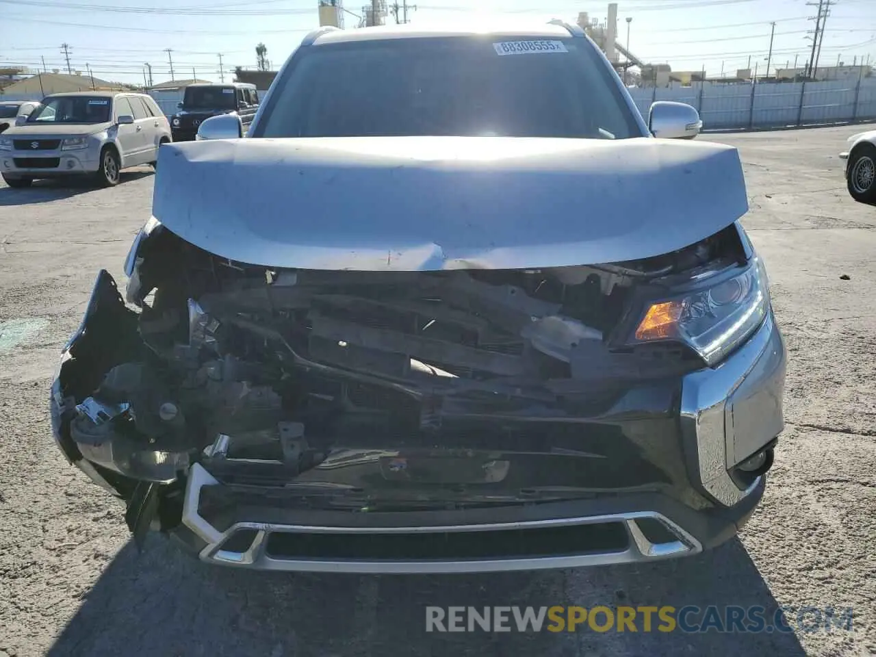 5 Photograph of a damaged car JA4AD3A35KZ012172 MITSUBISHI OUTLANDER 2019
