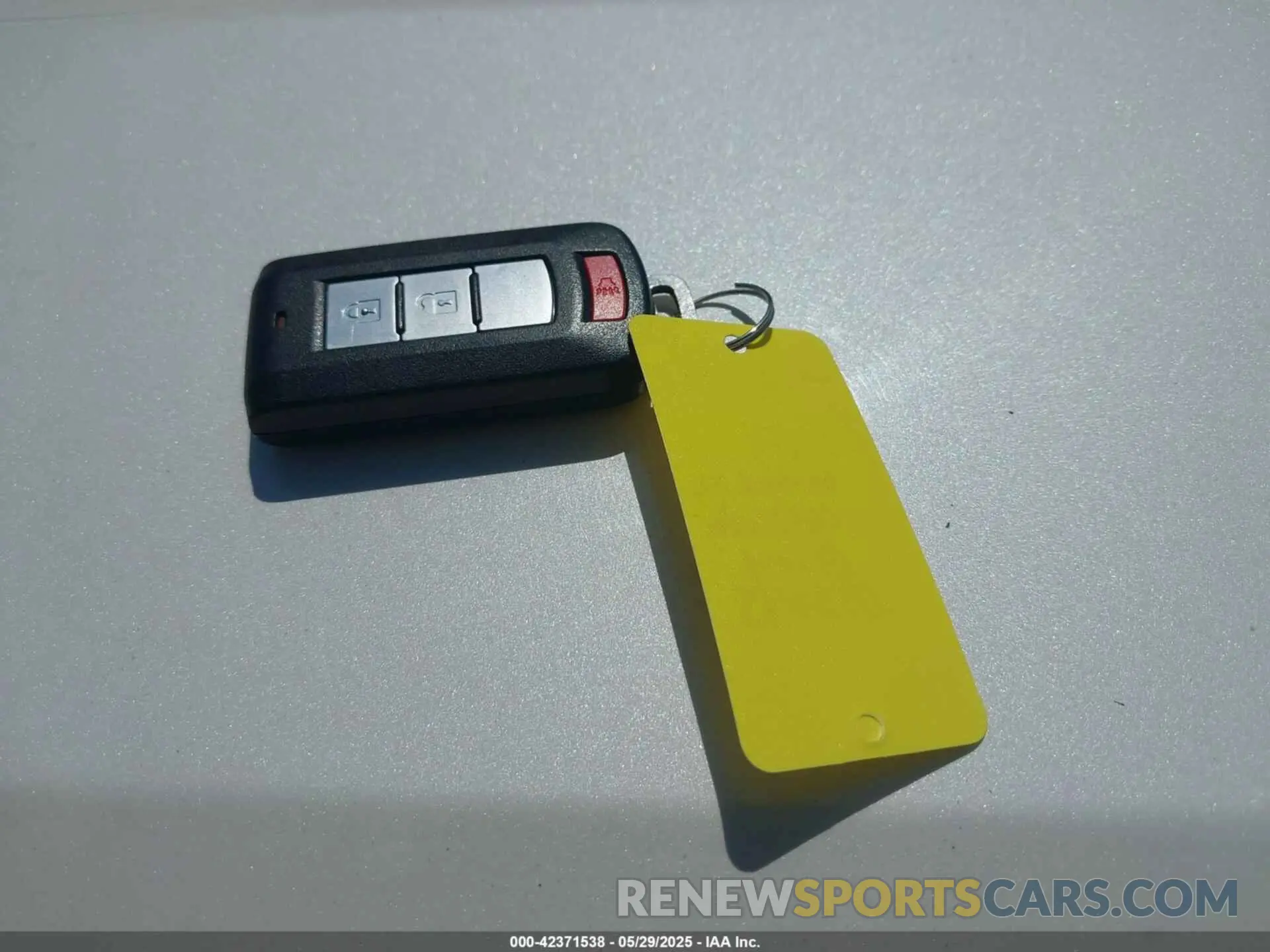 11 Photograph of a damaged car JA4AD3A35KZ033345 MITSUBISHI OUTLANDER 2019