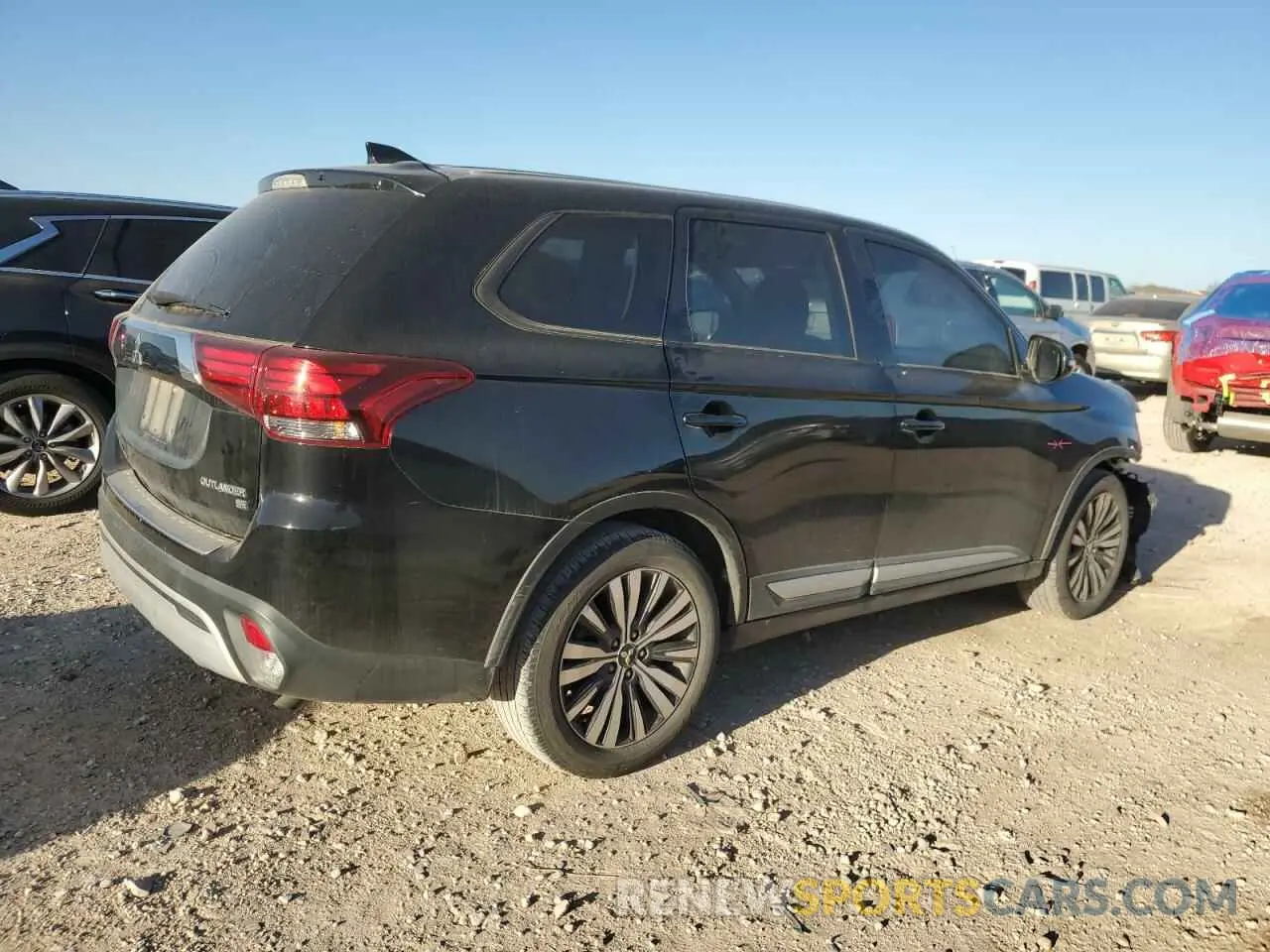 3 Photograph of a damaged car JA4AD3A35KZ052770 MITSUBISHI OUTLANDER 2019