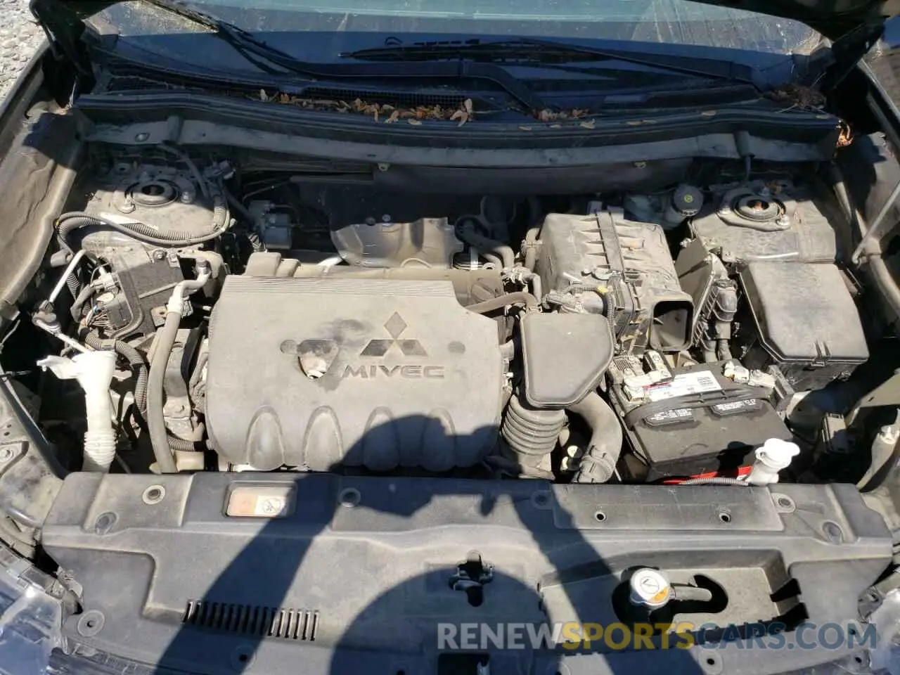 12 Photograph of a damaged car JA4AD3A36KZ028641 MITSUBISHI OUTLANDER 2019