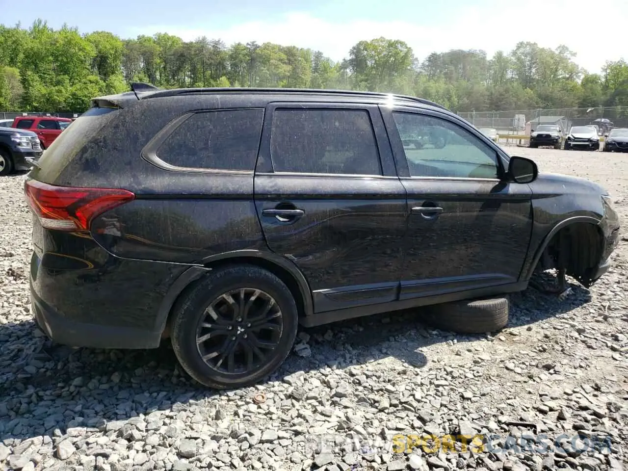 3 Photograph of a damaged car JA4AD3A36KZ028641 MITSUBISHI OUTLANDER 2019