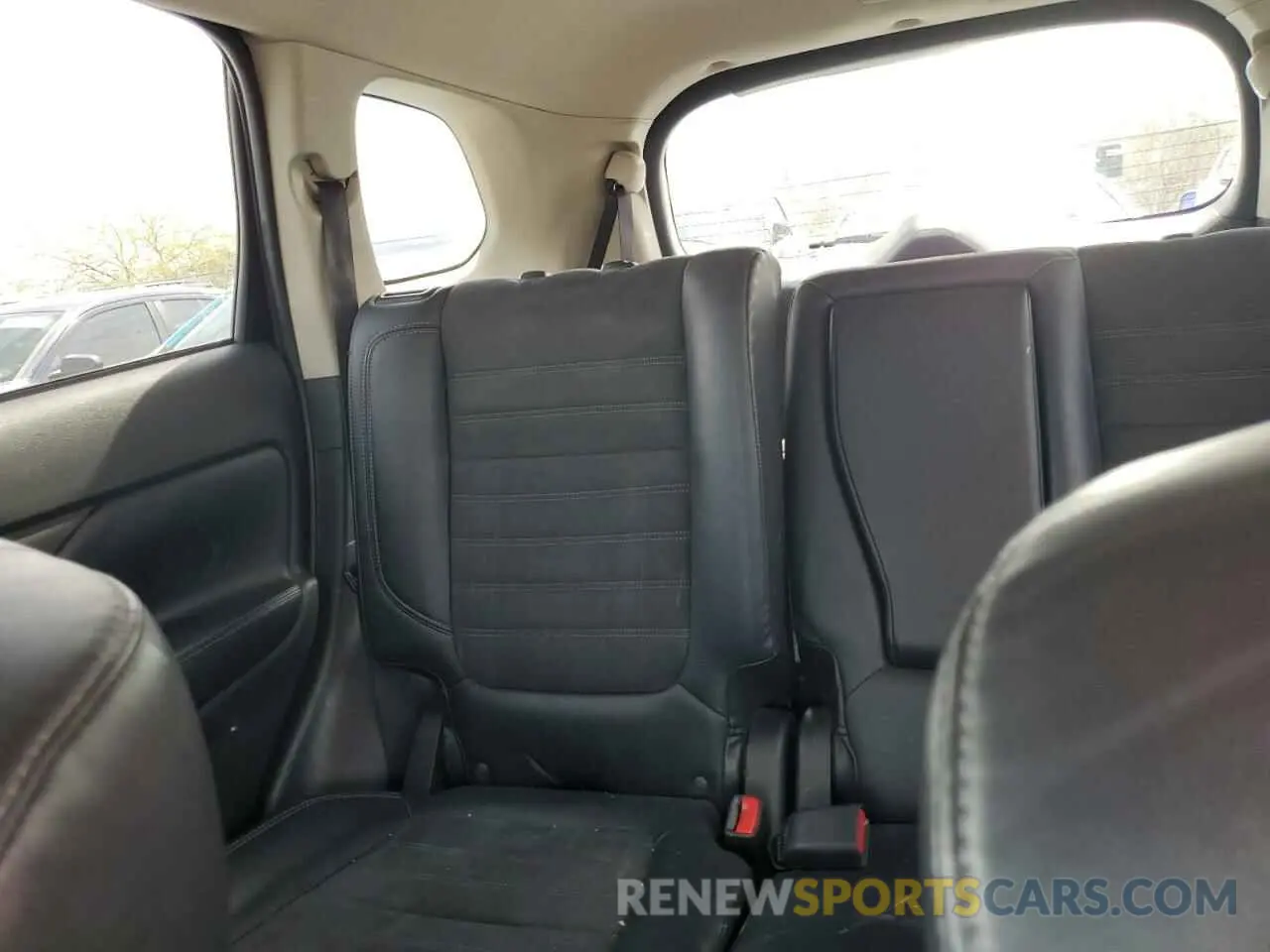 10 Photograph of a damaged car JA4AD3A36KZ035699 MITSUBISHI OUTLANDER 2019