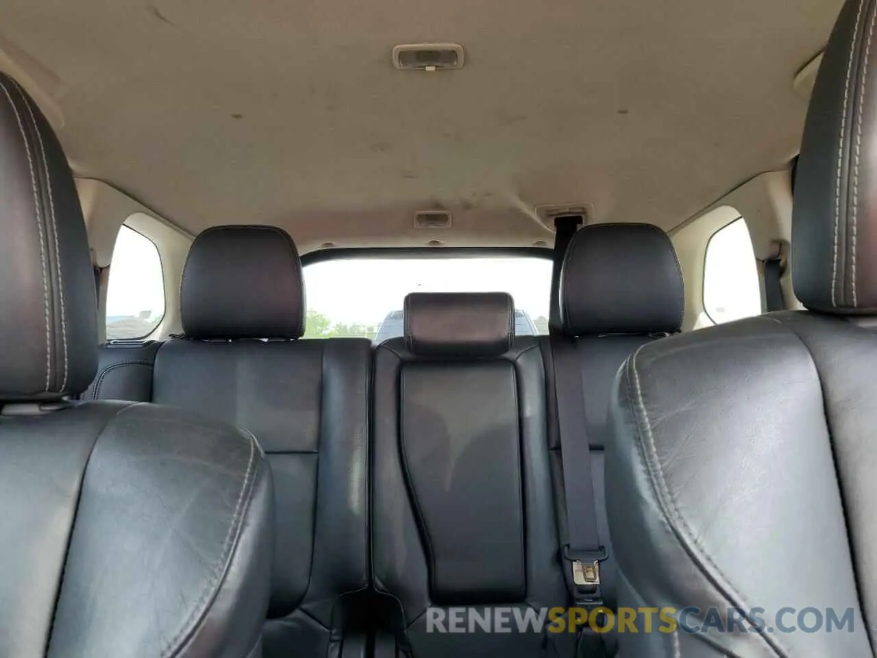 10 Photograph of a damaged car JA4AD3A36KZ038697 MITSUBISHI OUTLANDER 2019