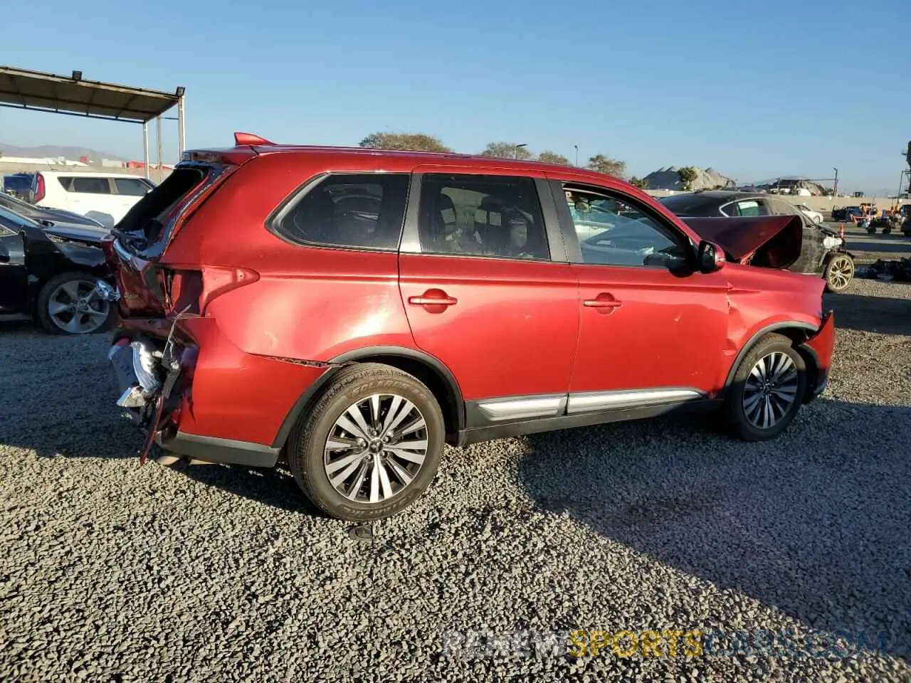 3 Photograph of a damaged car JA4AD3A36KZ042734 MITSUBISHI OUTLANDER 2019