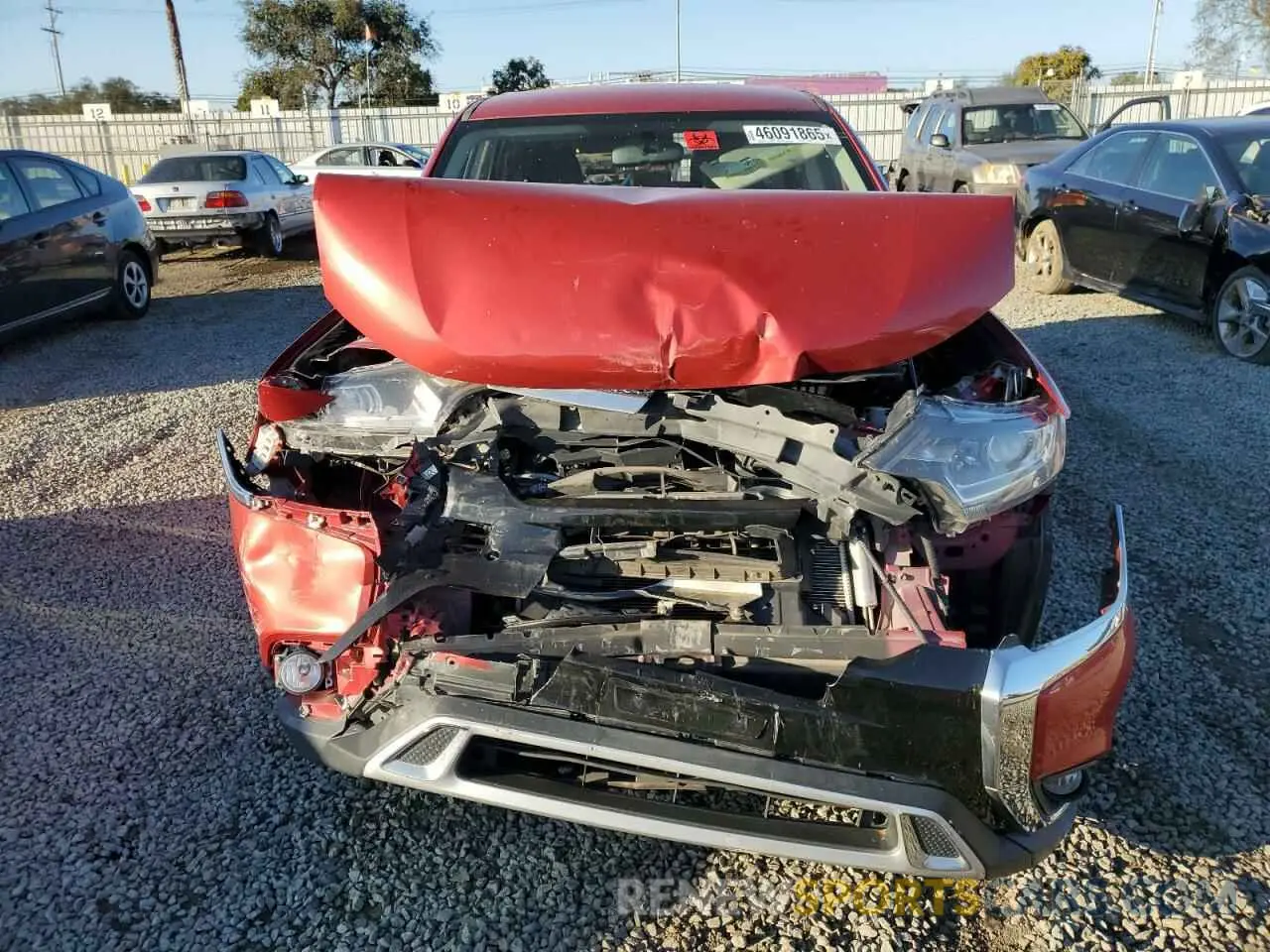 5 Photograph of a damaged car JA4AD3A36KZ042734 MITSUBISHI OUTLANDER 2019