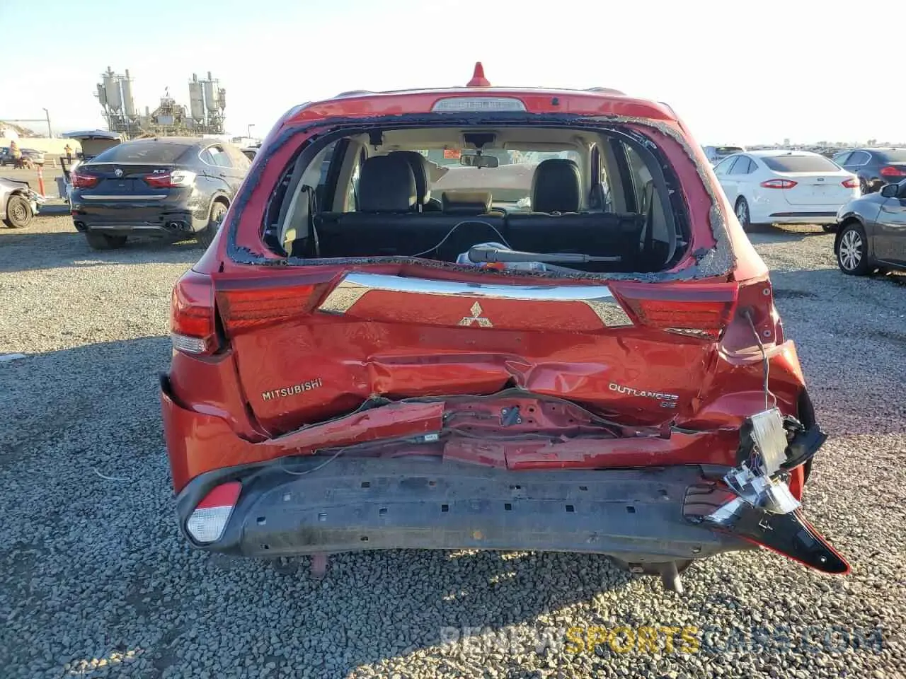 6 Photograph of a damaged car JA4AD3A36KZ042734 MITSUBISHI OUTLANDER 2019