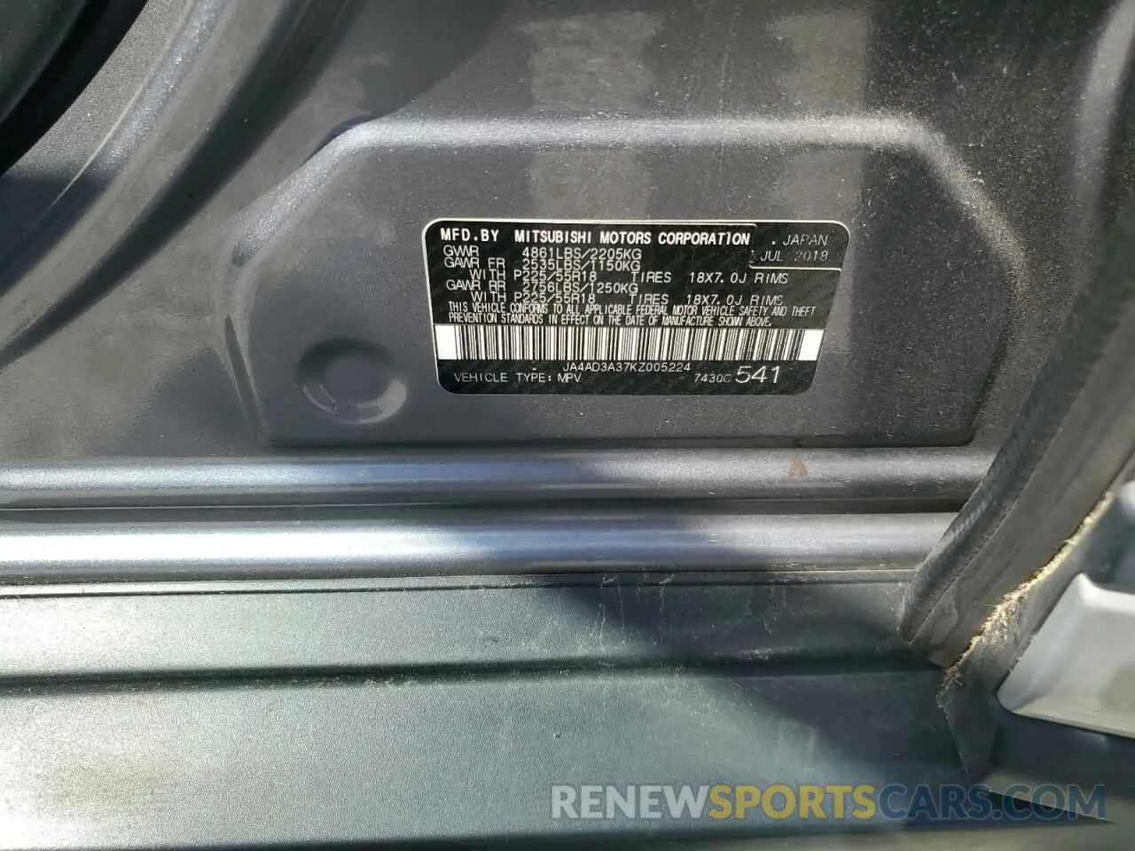 13 Photograph of a damaged car JA4AD3A37KZ005224 MITSUBISHI OUTLANDER 2019