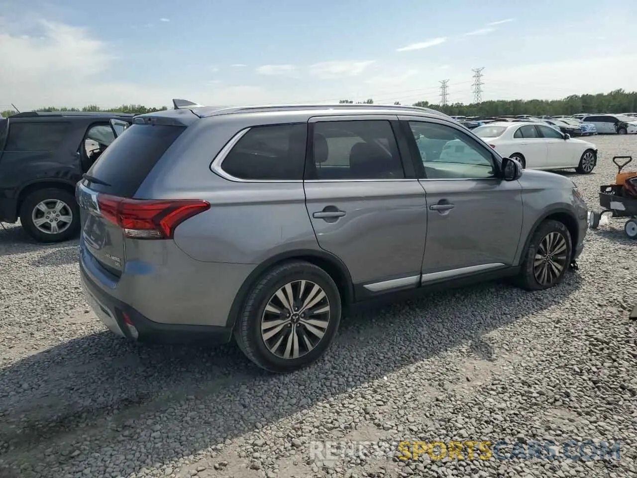3 Photograph of a damaged car JA4AD3A37KZ005224 MITSUBISHI OUTLANDER 2019