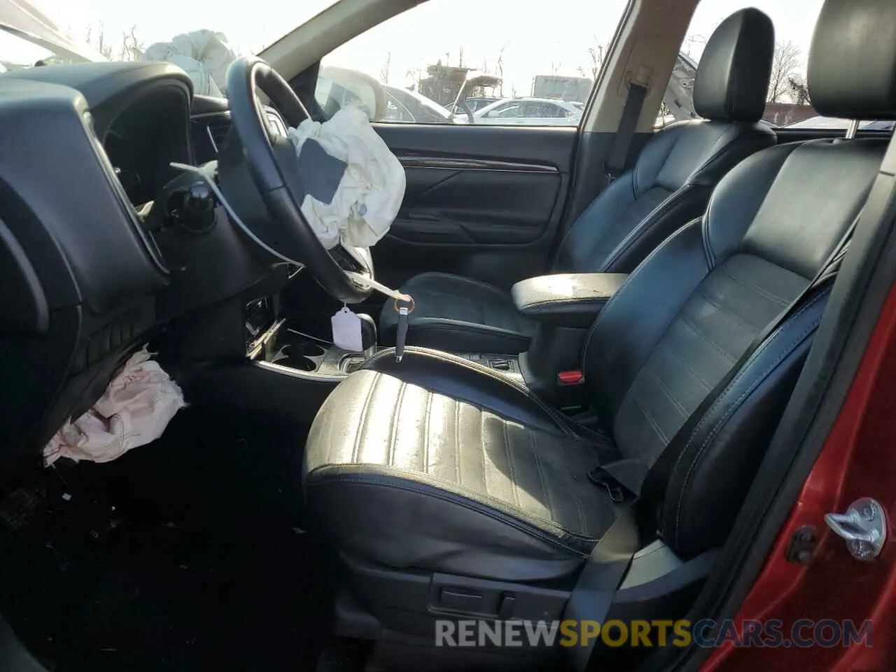 7 Photograph of a damaged car JA4AD3A37KZ017714 MITSUBISHI OUTLANDER 2019