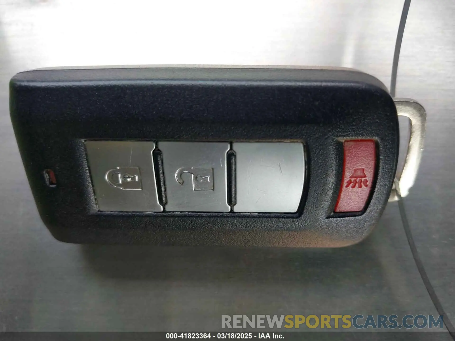 11 Photograph of a damaged car JA4AD3A38KZ014420 MITSUBISHI OUTLANDER 2019