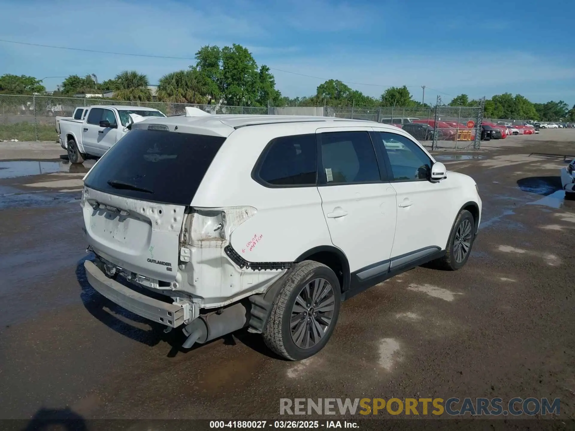 4 Photograph of a damaged car JA4AD3A38KZ018323 MITSUBISHI OUTLANDER 2019