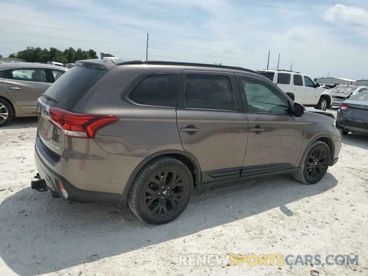 3 Photograph of a damaged car JA4AD3A38KZ026325 MITSUBISHI OUTLANDER 2019