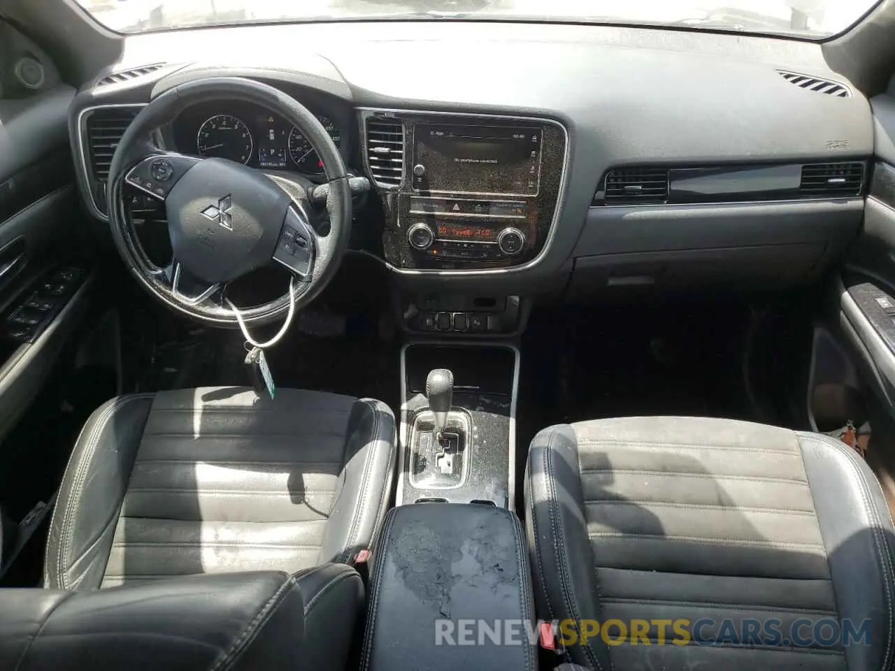 8 Photograph of a damaged car JA4AD3A38KZ026325 MITSUBISHI OUTLANDER 2019