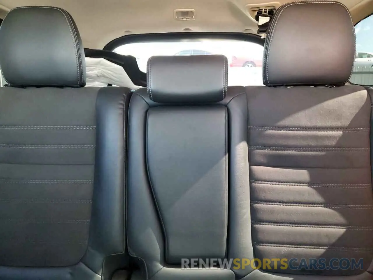 10 Photograph of a damaged car JA4AD3A38KZ052231 MITSUBISHI OUTLANDER 2019