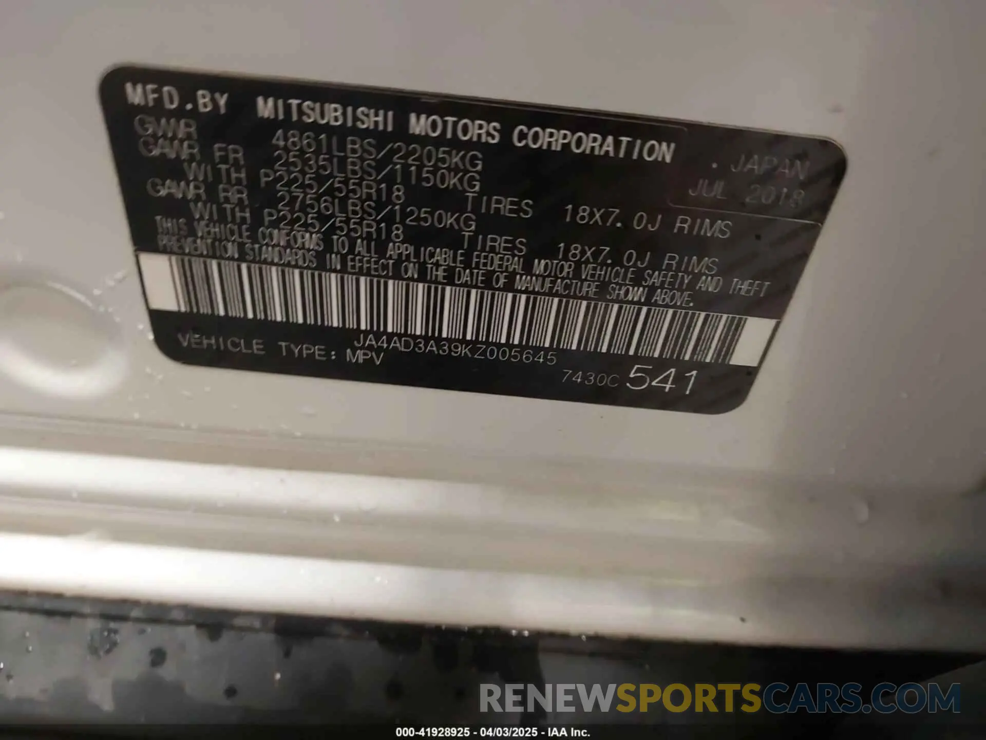 9 Photograph of a damaged car JA4AD3A39KZ005645 MITSUBISHI OUTLANDER 2019