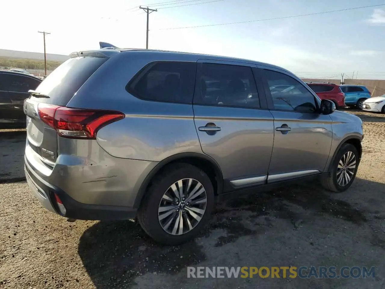 3 Photograph of a damaged car JA4AD3A39KZ008142 MITSUBISHI OUTLANDER 2019
