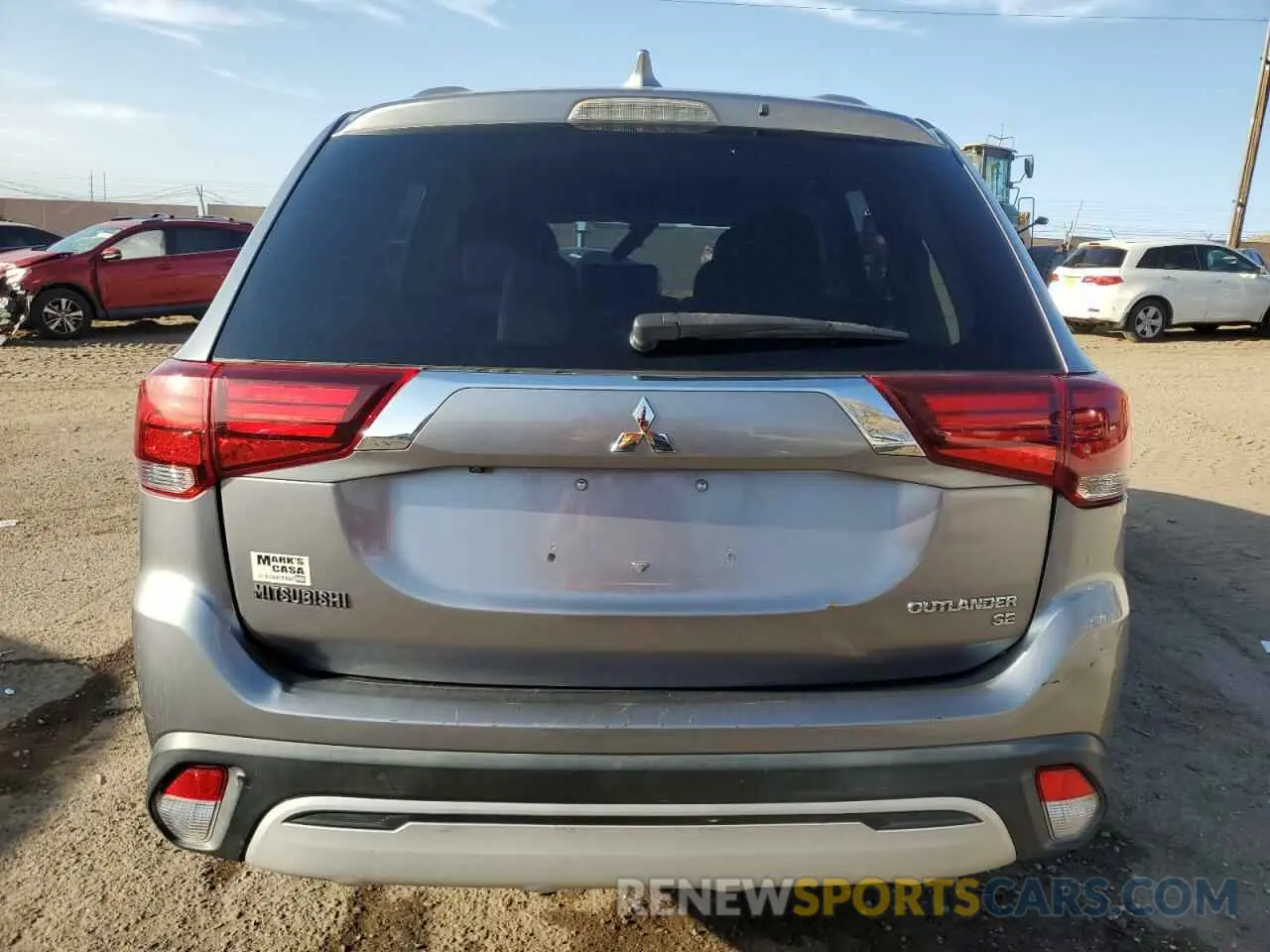 6 Photograph of a damaged car JA4AD3A39KZ008142 MITSUBISHI OUTLANDER 2019