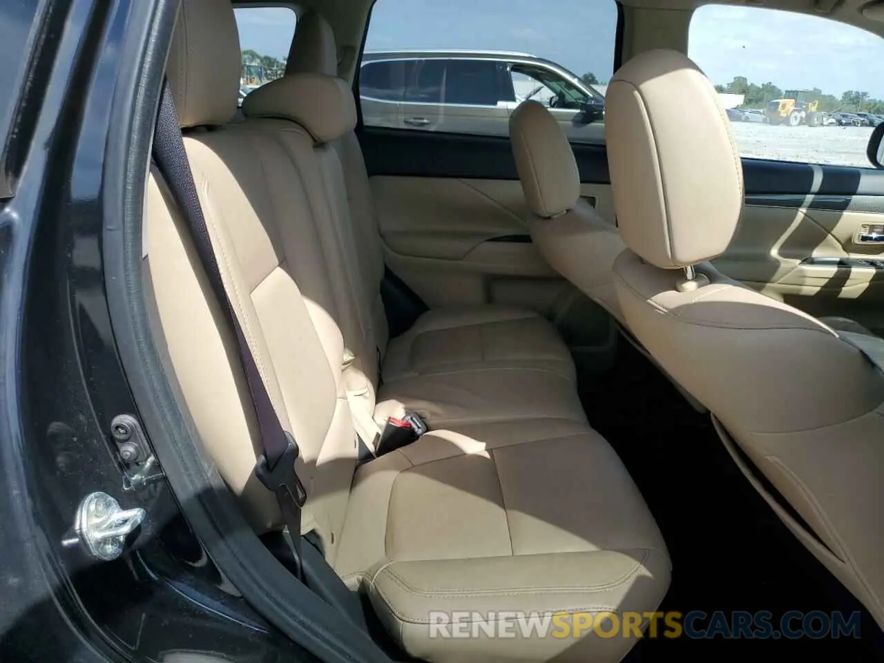 11 Photograph of a damaged car JA4AD3A39KZ017259 MITSUBISHI OUTLANDER 2019