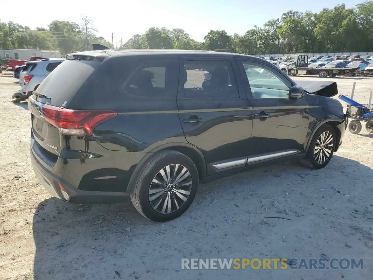 3 Photograph of a damaged car JA4AD3A39KZ019951 MITSUBISHI OUTLANDER 2019