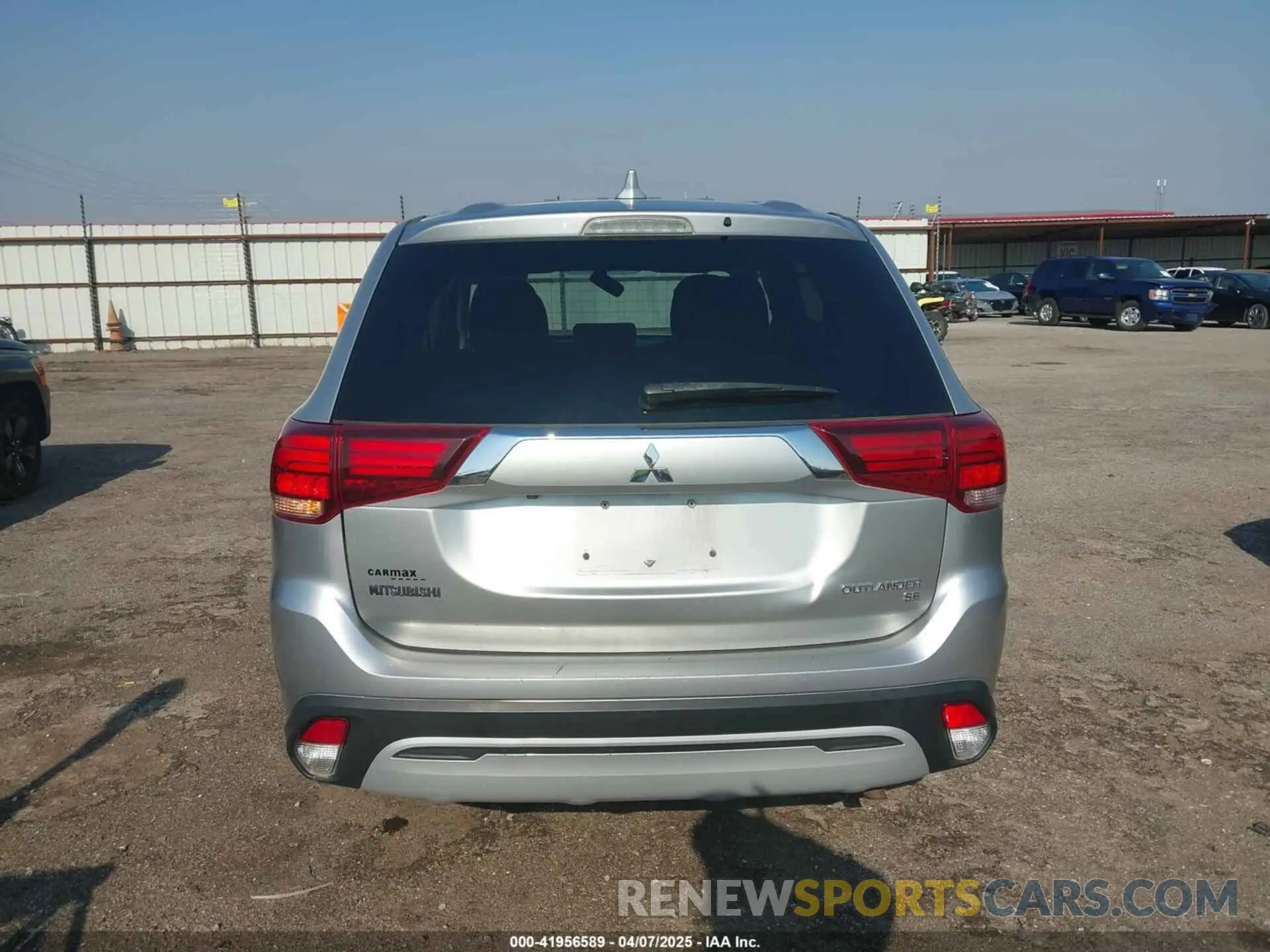 16 Photograph of a damaged car JA4AD3A3XKZ033759 MITSUBISHI OUTLANDER 2019