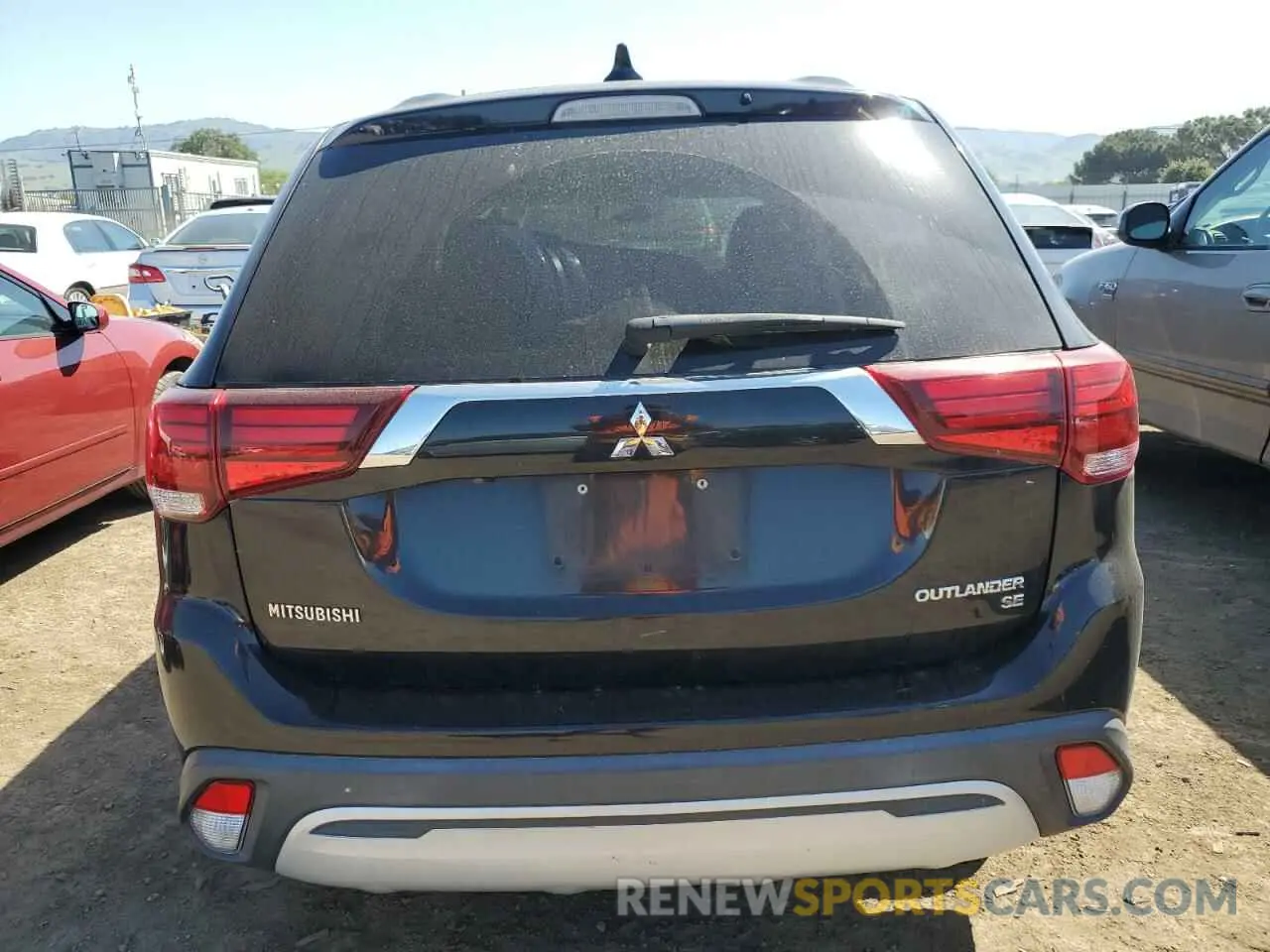6 Photograph of a damaged car JA4AD3A3XKZ043269 MITSUBISHI OUTLANDER 2019