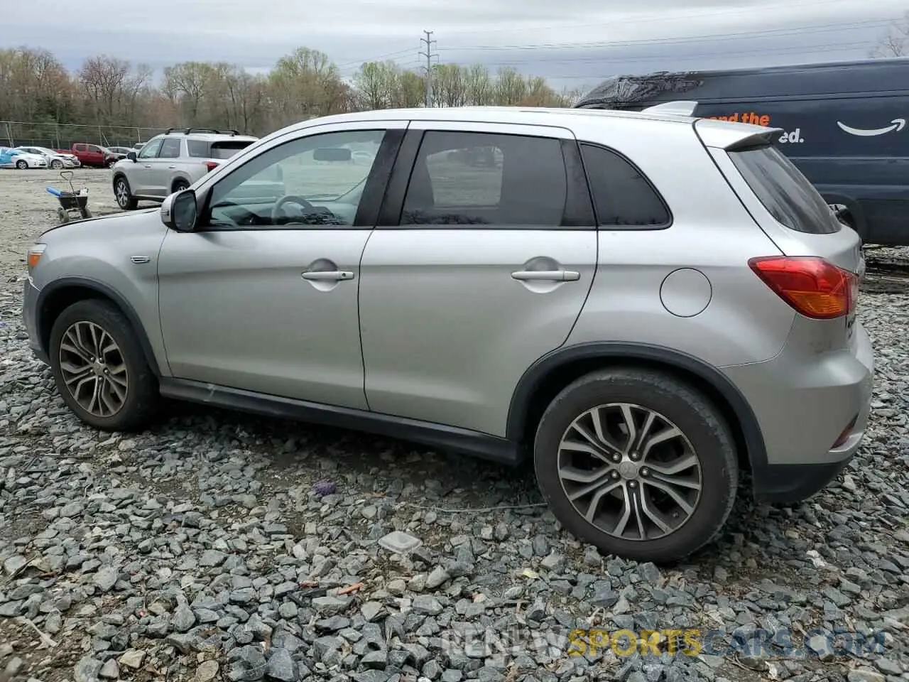 2 Photograph of a damaged car JA4AP3AU0KU035775 MITSUBISHI OUTLANDER 2019